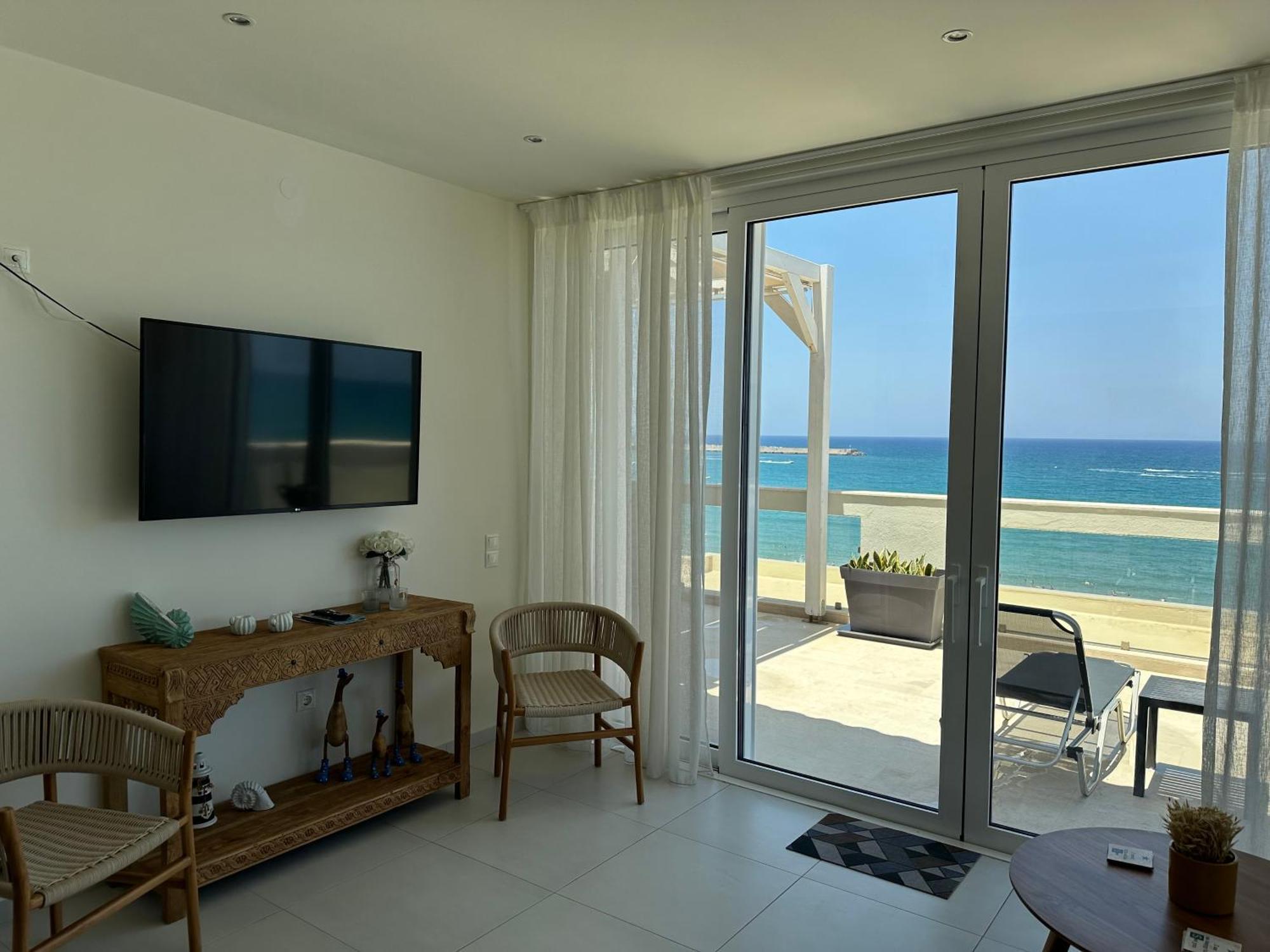 Nathalie'S Beachfront Apartment Rethymno  Екстер'єр фото